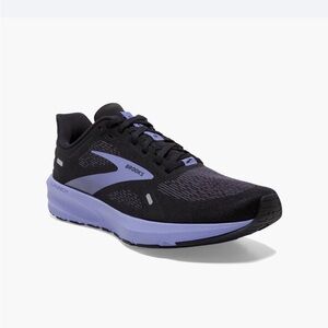 Brooks Launch 9 Sneakers in Black/Purple